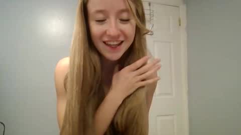 Snapshot of lexiebanks1111 chatting on 15, 11, 2025 Cassy online show from 15, 11, 2025