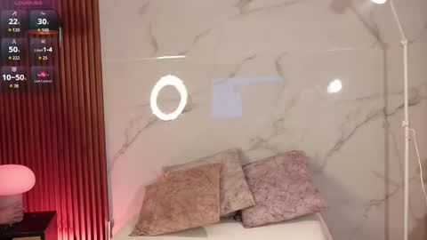 Lexie  online show from 19, 12, 2025