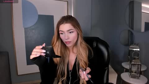 Lexie  online show from 24, 2, 2026