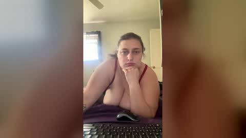 Snapshot of lexii132 chatting on 28, 4, 2026 SoloAfterDark online show from 28, 4, 2026