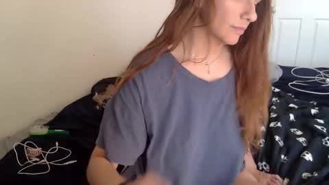 Snapshot of lexiial0 chatting on 1, 2, 2025 Alexia L. online show from 1, 2, 2025