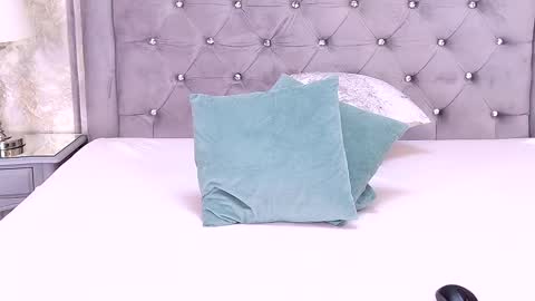 Lexi Riley online show from 19, 2, 2025