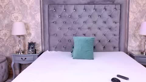 Lexi Riley online show from 20, 12, 2025