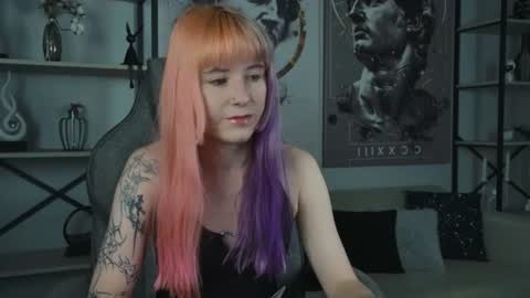 Snapshot of lexiwenford chatting on 19, 7, 2026 Lexi Wenford NO NUDE GODDESS online show from 19, 7, 2026