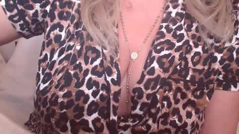 Snapshot of lexxa_blond chatting on 1, 10, 2025 Hannah online show from 1, 10, 2025