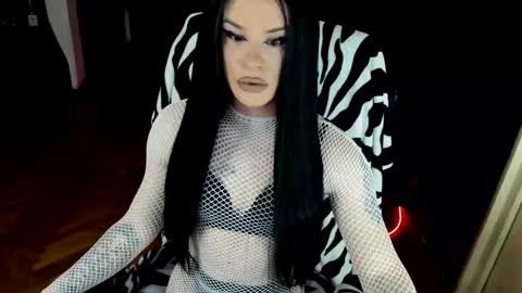 eva lexy you may call me Miss online show from 20, 12, 2025