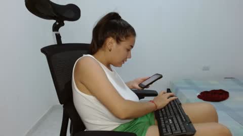 Snapshot of leydy_day chatting on 30, 1, 2025 leydy_day online show from 30, 1, 2025