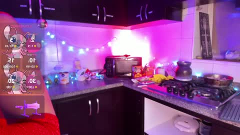 Snapshot of leyla_collins chatting on 24, 12, 2024 online show from 24, 12, 2024