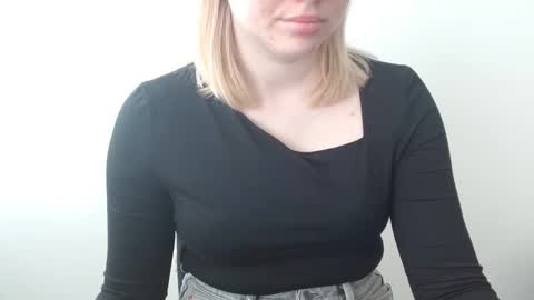 Leyla online show from 3, 3, 2026