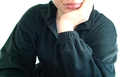 Snapshot of leyla_le chatting on 29, 7, 2026 Leyla online show from 29, 7, 2026