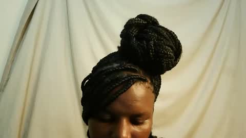 leylacuty13 online show from 10, 3, 2026