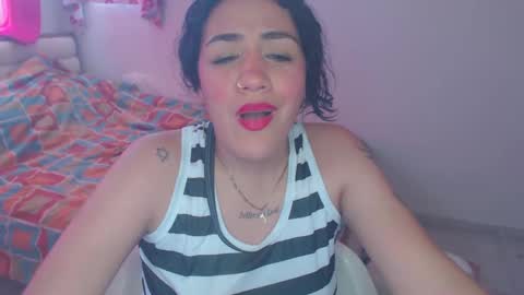 leylapregnant online show from 9, 9, 2025