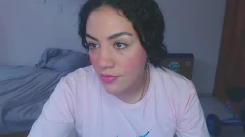 leylapregnant online show from 29, 9, 2025