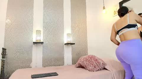 Snapshot of leyli_ass chatting on 12, 2, 2025 leyli_ass online show from 12, 2, 2025