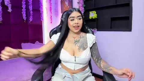 Snapshot of leyren_cooper chatting on 30, 6, 2026 Leyren online show from 30, 6, 2026