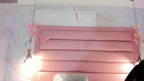 LEZY online show from 15, 9, 2025