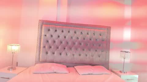 Lia  online show from 7, 1, 2026