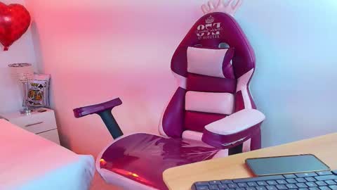 Lia  online show from 24, 2, 2026