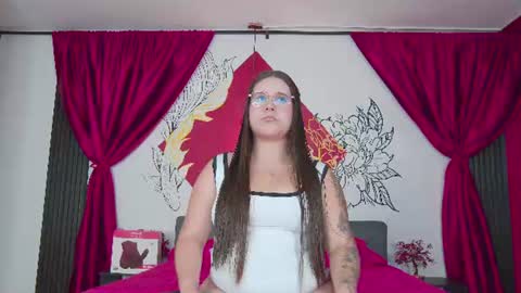Snapshot of lia_avalon chatting on 23, 6, 2026 Lia Avalon online show from 23, 6, 2026