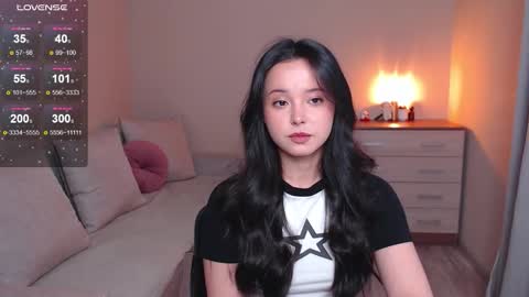 L I A online show from 6, 10, 2025