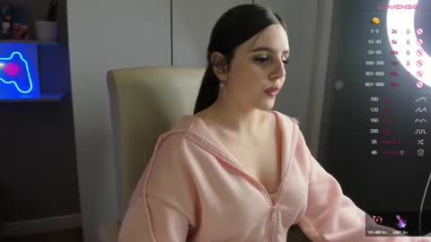 Snapshot of lia_lil chatting on 4, 10, 2025 Lia online show from 4, 10, 2025