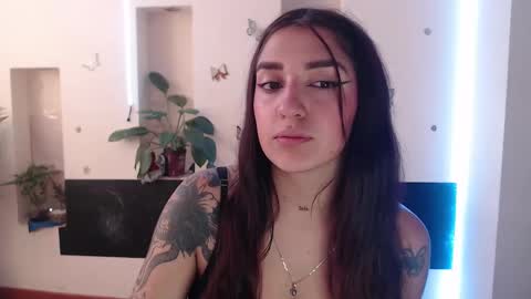 Lia Mitch online show from 25, 1, 2025