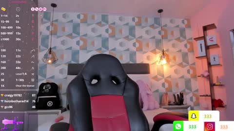 Camila online show from 10, 3, 2025