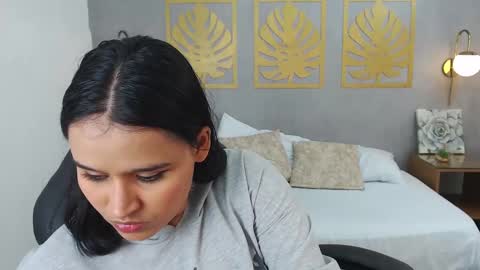 Lia  online show from 15, 1, 2025