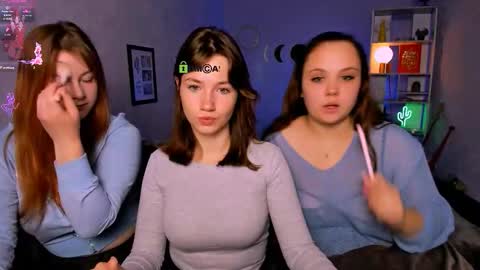 Lia online show from 6, 10, 2025