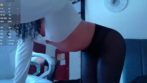 Snapshot of lia_tinez chatting on 4, 7, 2026 Lia online show from 4, 7, 2026