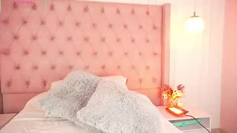 Snapshot of lia_velez_ chatting on 26, 6, 2026 LIA online show from 26, 6, 2026