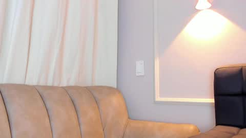 Snapshot of lia_walton__ chatting on 19, 9, 2025 liz walton online show from 19, 9, 2025