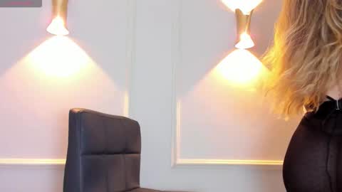 liz walton online show from 1, 12, 2025