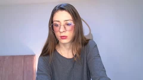 Lia  online show from 29, 12, 2024