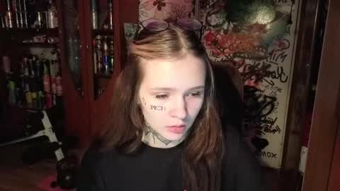 liaaa_li online show from 18, 10, 2025