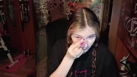 liaaa_li online show from 21, 10, 2025