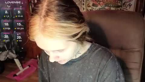 liaaa_li online show from 31, 10, 2025