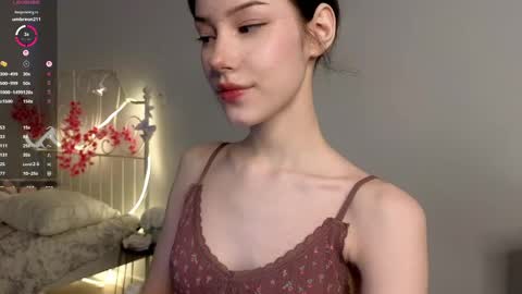 Lia  online show from 7, 6, 2026