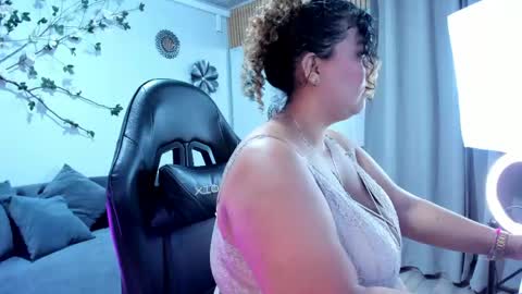 Snapshot of liah_scott chatting on 12, 5, 2026 Liah scott online show from 12, 5, 2026