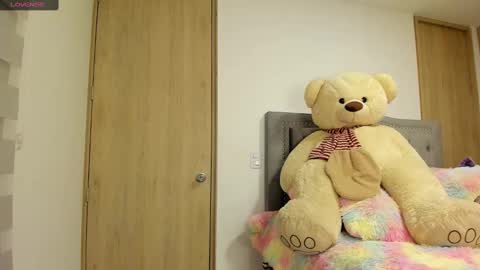 Lia  online show from 9, 1, 2025