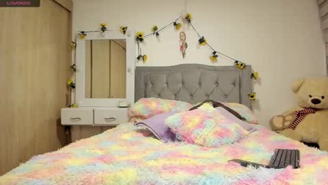 Lia  online show from 13, 2, 2025