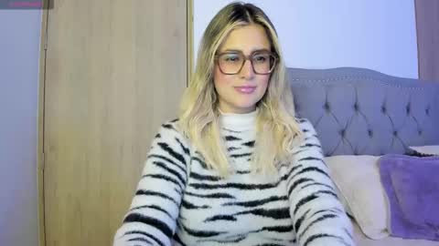 Lia  online show from 27, 9, 2025