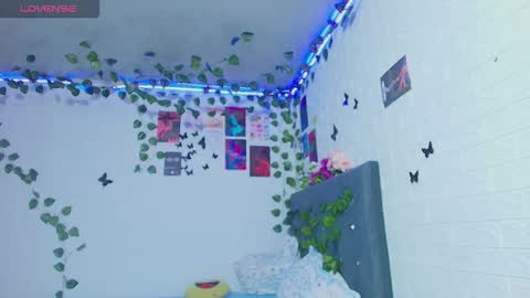 liam_honey18 online show from 29, 10, 2025