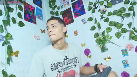 liam_honey18 online show from 28, 4, 2026