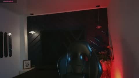 LIAM KLEIN online show from 16, 4, 2026