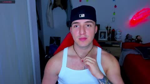 Snapshot of liam_oficial chatting on 19, 12, 2024 liam online show from 19, 12, 2024