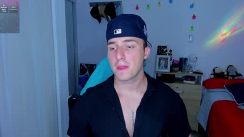 Snapshot of liam_oficial chatting on 15, 1, 2025 liam online show from 15, 1, 2025