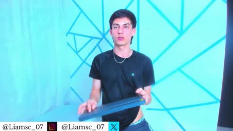 Liam scott77 online show from 27, 2, 2026