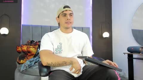 Liam online show from 28, 10, 2025