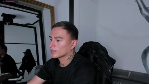 Snapshot of liamdeep_ chatting on 28, 9, 2025 LiamDeep online show from 28, 9, 2025